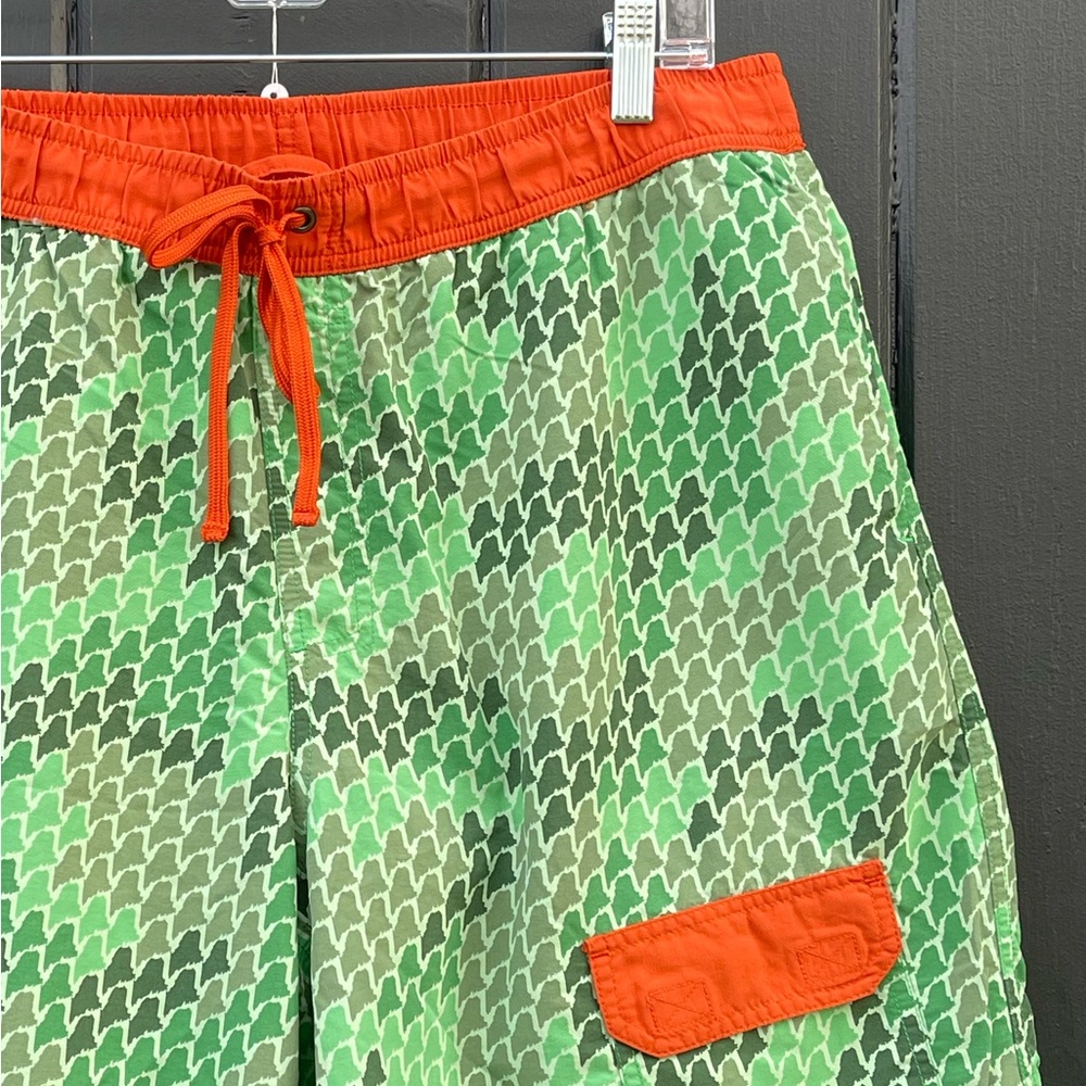 L.L. Bean Board Shorts - Green ‘Maine’ Patterned Large Mens with Orange Accents